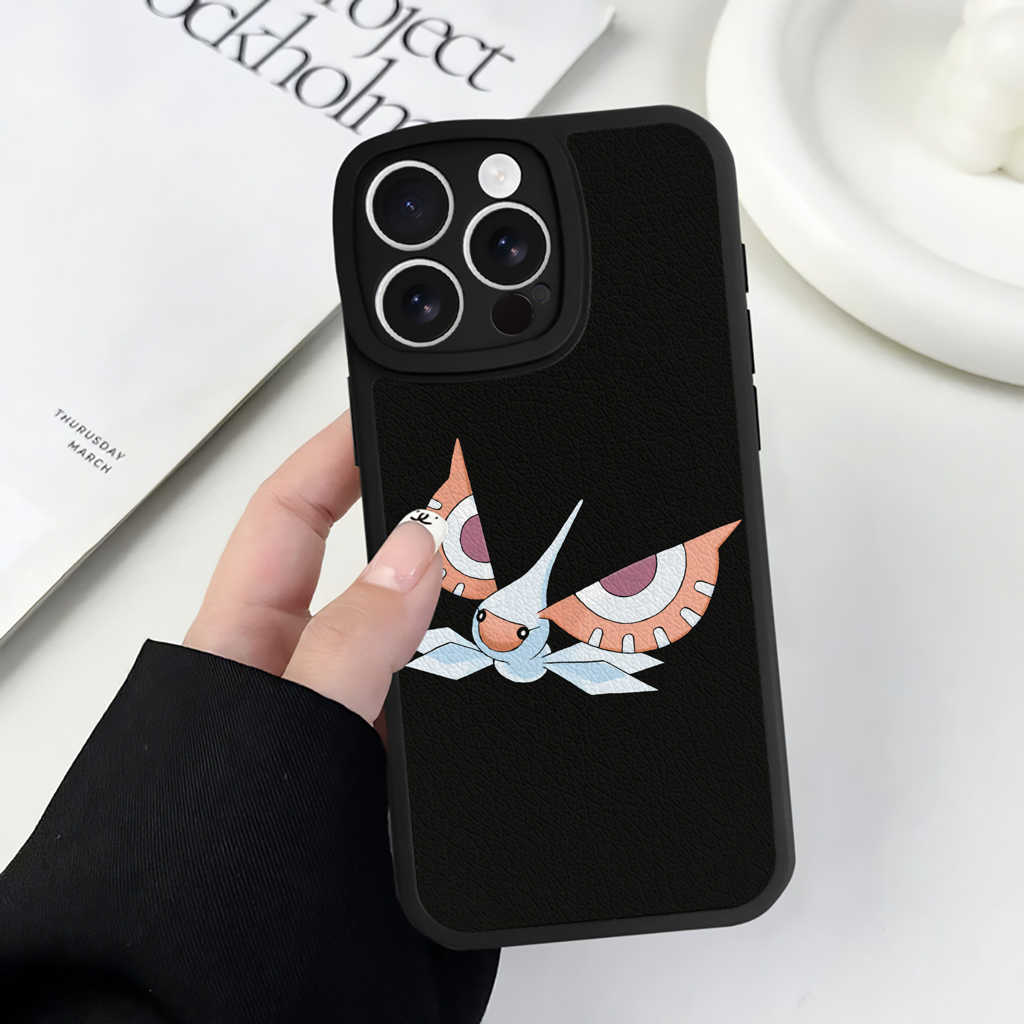 （画像用） ポケットモンスター Pokémon 【iPhone 16シリーズ対応】シリコンスマホケース（レザー調） 材質：シリコン